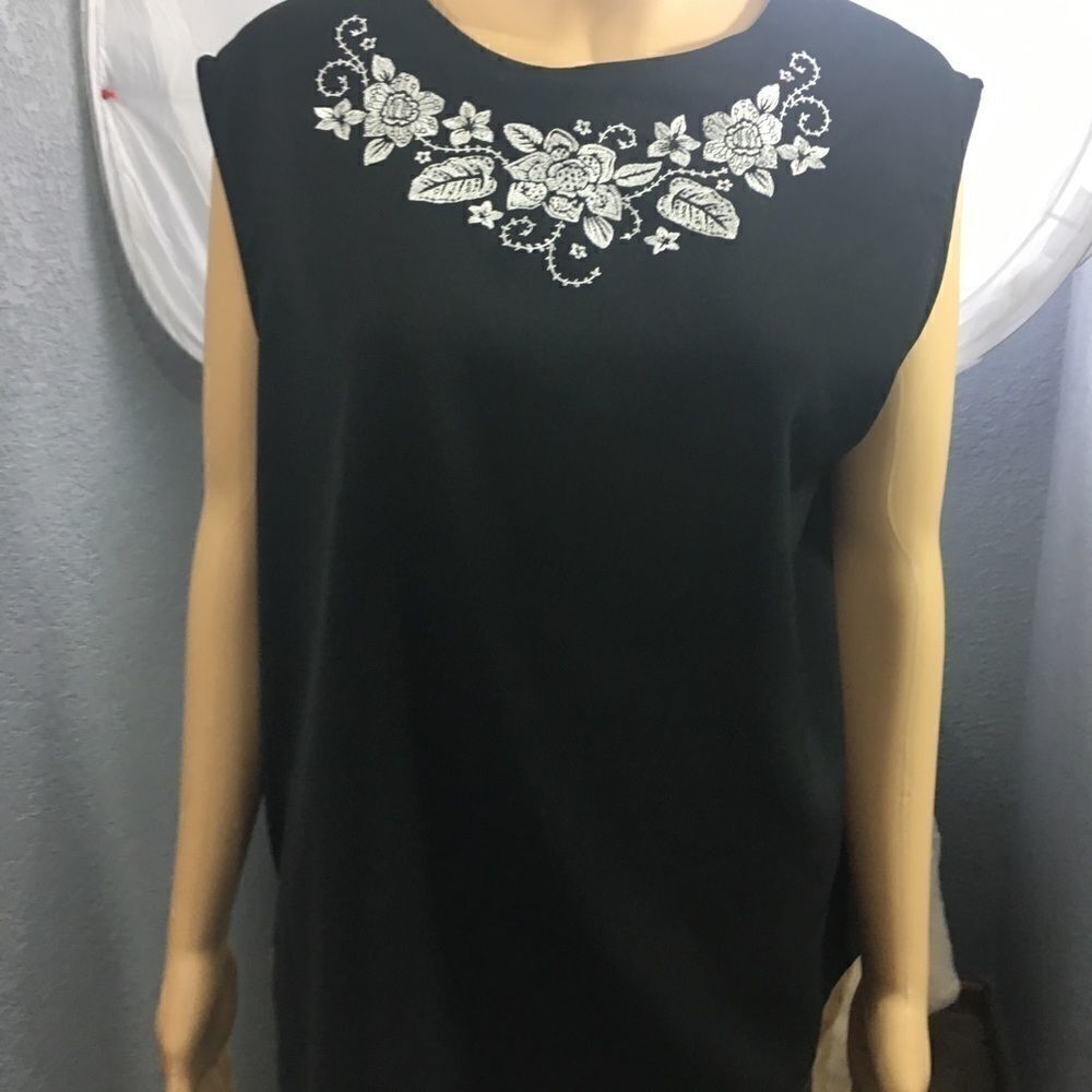 Bonworth Top Black w/White  embroidery stitch work